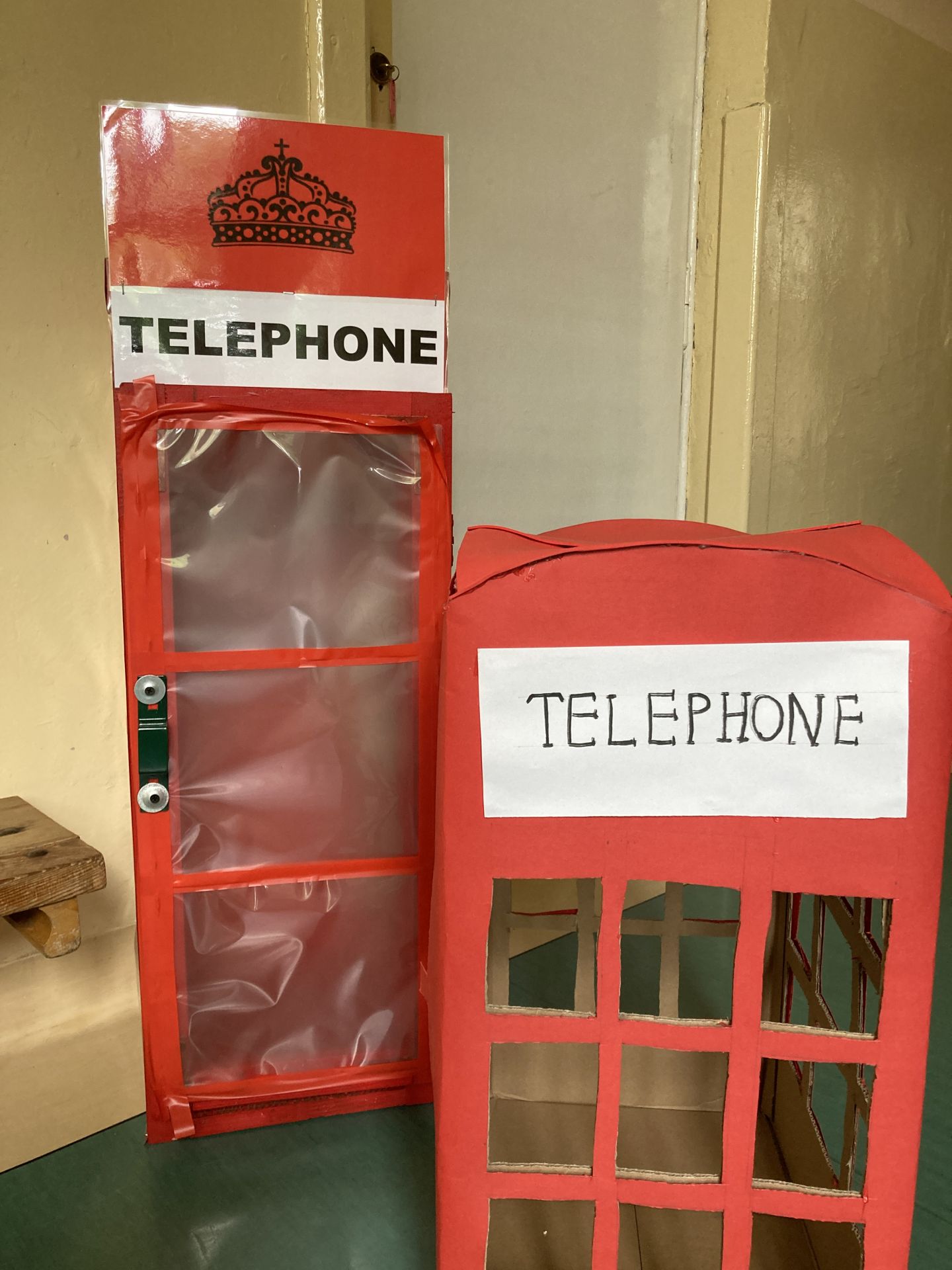 Czerwone budki telefoniczne
